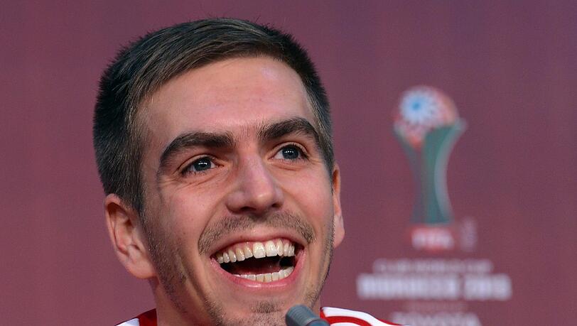 Philipp Lahm auf der Pressekonferenz vor dem Finale gegen Raja Casablanca. Philipp Lahm auf der Pressekonferenz vor dem Finale gegen Raja Casablanca.