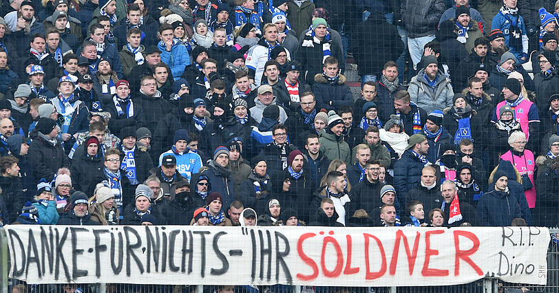 Hamburger SV Fans Protest