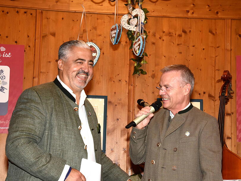Oliver Wendel (l.), Wirt des Augustiners am Platzl und Mitglied des Vorstands Münchner Innenstadtwirte und Gregor Lemke, Vorsitzender des Vereins der Münchner Innenstadtwirte und Wirt im Augustiner Klosterwirt. Oliver Wendel (l.), Wirt des Augustiners am Platzl und Mitglied des Vorstands Münchner Innenstadtwirte und Gregor Lemke, Vorsitzender des Vereins der Münchner Innenstadtwirte und Wirt im Augustiner Klosterwirt.