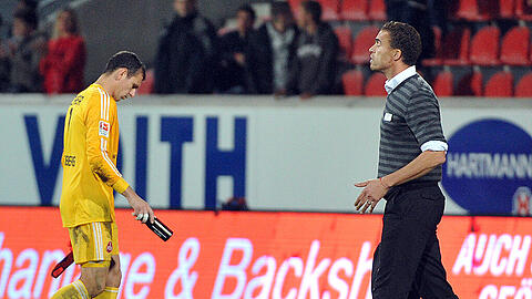 Von Trainer Ismael (r) aussortiert: Torwart Raphael Schäfer.