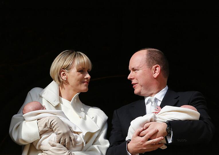 Fürst Albert und Charlene von Monaco präsentieren am Mittwoch ihre Zwillinge Gabriella und Jacques