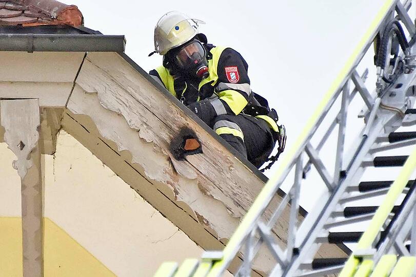 Feuerwehreinsatz in Sauerlach. Die Bilder!