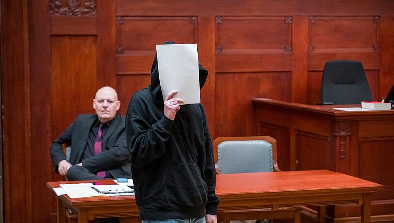 Der 20-Jährige hatte die Tötung seiner Ex-Freundin eingeräumt, aber bestritten, die Tat geplant zu haben. (Archivbild)