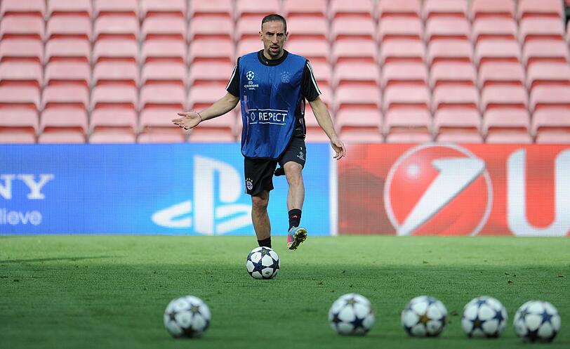 Das Abschlusstraining des FC Bayern im Camp Nou - die Bilder zum Durchklicken.