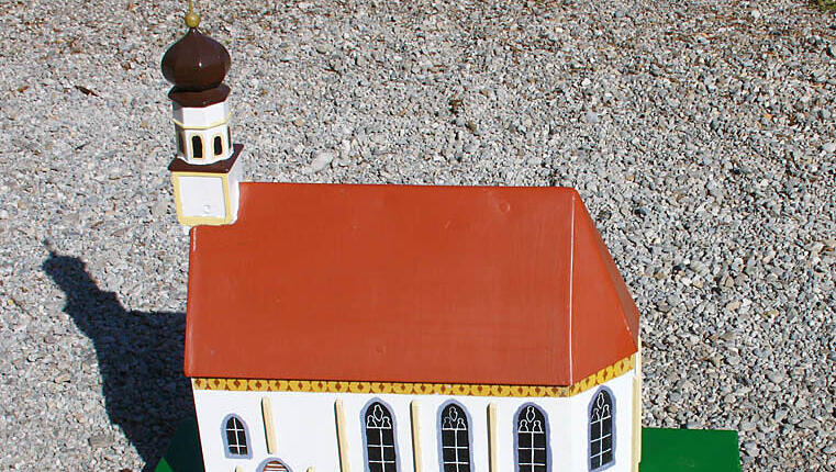 Die Blutenburg-Kirche. Die Blutenburg-Kirche.
