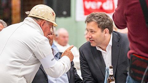 SPD-Chef Lars Klingbeil hat schon einige Ideen, wie die Steuerreform aussehen k&ouml;nnte. (Archivbild)