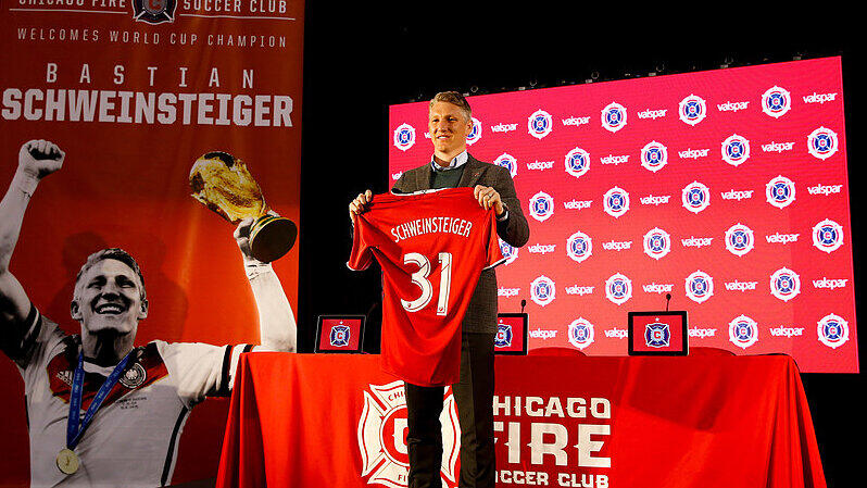 "Alles ist möglich". Bastian Schweinsteiger bei seiner ersten Pressekonferenz.