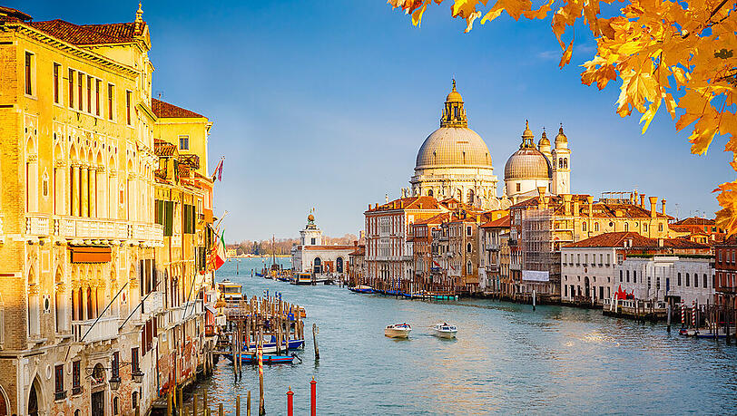 Menschenleer ist Venedig auch im Herbst nicht - aber doch wunderschön Menschenleer ist Venedig auch im Herbst nicht - aber doch wunderschön