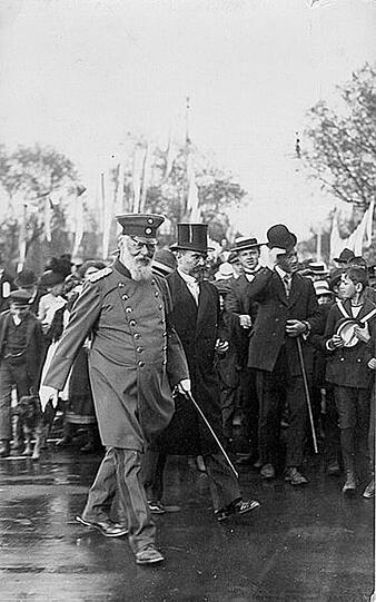 König Ludwig III. war Förderer und Unterstützer des Münchner Rennvereins. Als letzter König Bayerns regierte er von 1913 bis 1918.