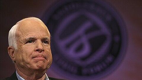 McCain will statt des Duells ein Krisentreffen mit Bush