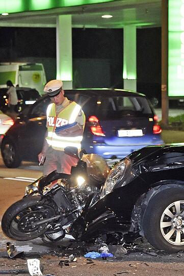 Bei dem Unfall wurde der Motorradfahrer schwer verletzt.