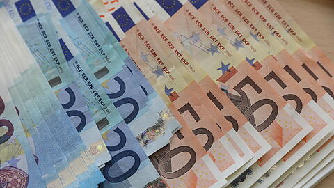 Euro-Geldscheine, aufgenommen bei einem Pressetermin in der Filiale der Bundesbank.