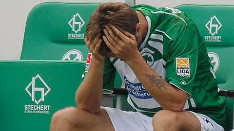 Stammplatz auf der Bank: Mirko Hrgovic hat sich mit seinen Klöpsen gegen Bielefeld für den kick gegen die Löwen selbst aus der Mannschaft rotiert