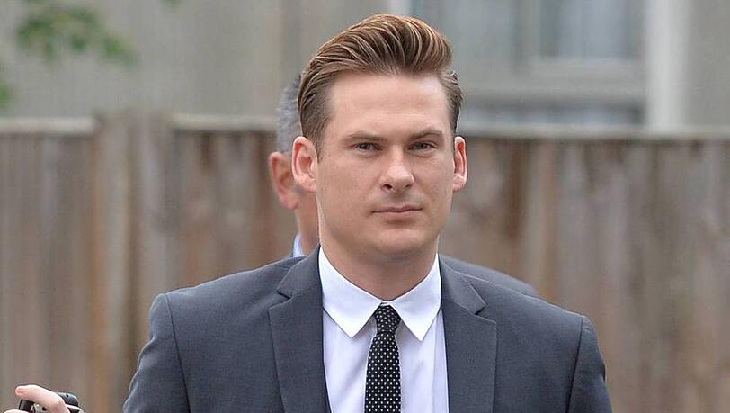 Mit grauem Jackett und Krawatte erschien Lee Ryan am Freitag vor Gericht Mit grauem Jackett und Krawatte erschien Lee Ryan am Freitag vor Gericht