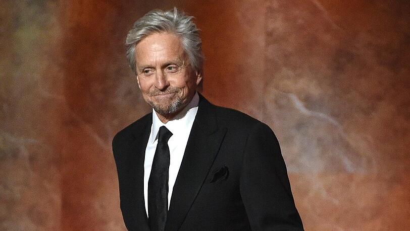 Michael Douglas verfolgt das Sex-Sucht-Gerücht bis heute Michael Douglas verfolgt das Sex-Sucht-Gerücht bis heute