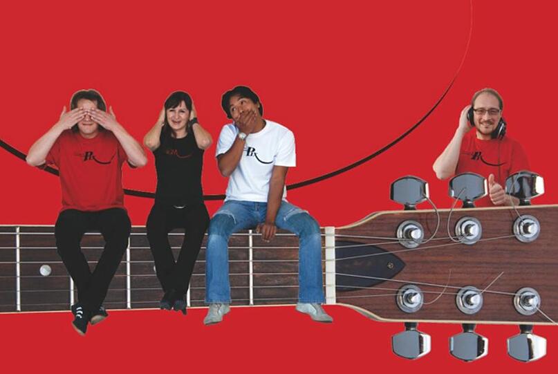 Die musikalische Umrahmung gestaltet die Band FlatPix.