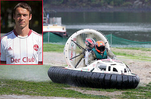 Markus Feulner (kleines Bild) verlor den Vater, der bei einem Unfall mit dem Luftkissenboot starb.
