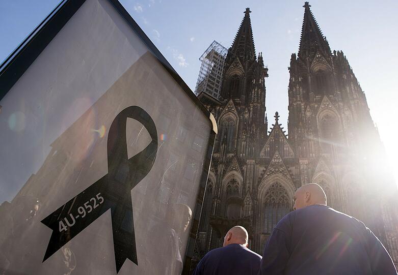 Weitere Bilder rund um den Gedenkgottesdienst in Köln.