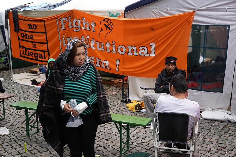 Das Camp der Hungerstreikenden auf dem Rindermarkt am  28.06.2013.