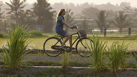 Julia Roberts genießt in "Eat Pray Love" ihre Zeit auf Bali.