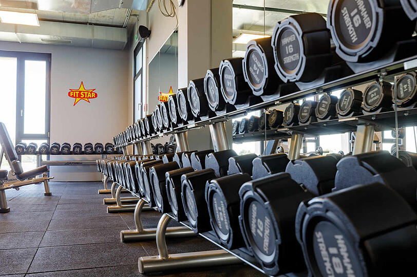 Mit nur 19,80 €/mtl. bietet FIT STAR das beste Preis-Leistungs-Verhältnis in München und dies wurde dem Fitnessanbieter auch bereits zum dritten Mal in Folge vom unabhängigen Verbrauchermagazin TestBILD mit der Verleihung des Siegels &bdquo;Die Besten der Stadt&ldquo; bestätigt. Mehr Infos: www.fit-star.de