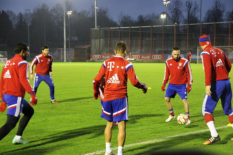 Vorbereitungen für die Rückrunde: Der FC Bayern startet ins Training. Die AZ war dabei. Die Bilder...