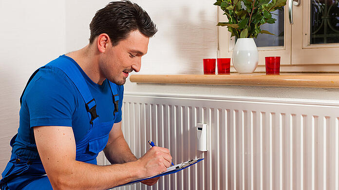 Ein Thermostat hilft dabei, die gewünschte Temperatur einzustellen.