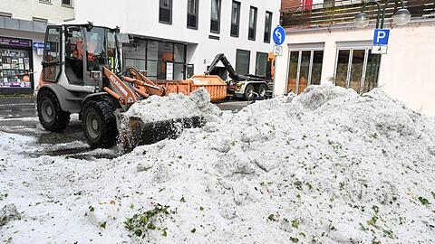 Hagel im Hochsommer - wie ist das m&ouml;glich? (Archivbild)