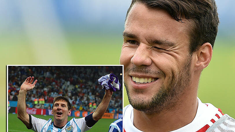 Auf die Frage, wer Weltmeister wird, antwortet Bernat scherzhaft: "Argentinien natürlich". Auf die Frage, wer Weltmeister wird, antwortet Bernat scherzhaft: "Argentinien natürlich".