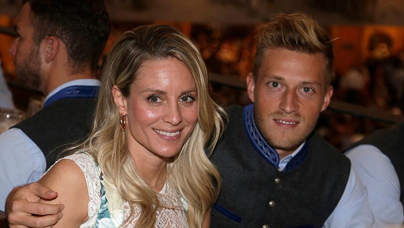 Wiesn 2019: Marius Willsch und seine Frau Nina. Wiesn 2019: Marius Willsch und seine Frau Nina.