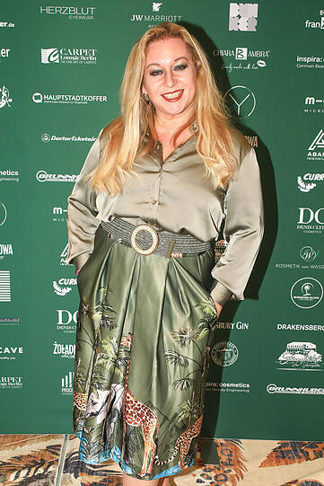 Rebecca Simoneit-Barum bei der Dschungelparty von Julian F.M. Stoeckel im Hotel JW Marriott in Berlin.