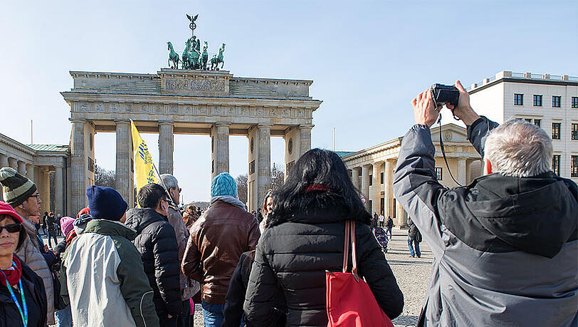 Der Tourismus in der Hauptstadt boomt. Berlin verzeichnet wieder einen neuen Rekord bei Übernachtungen und Gästen. Der Tourismus in der Hauptstadt boomt. Berlin verzeichnet wieder einen neuen Rekord bei Übernachtungen und Gästen.