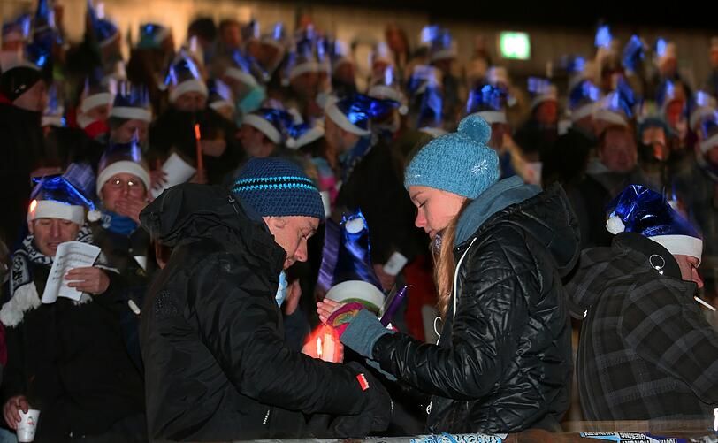 Adventssingen des TSV 1860 München im Grünwalder Stadion