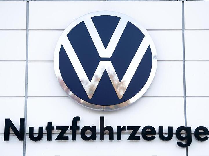 Die VW-Sparte der leichten Nutzfahrzeuge soll so schnell wie möglich wieder hochgefahren werden, sofern es die Corona-Lage zulässt.
