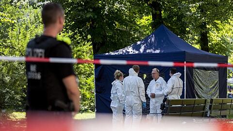 Spurensicherung am Tatort in Berlin-Moabit im August.