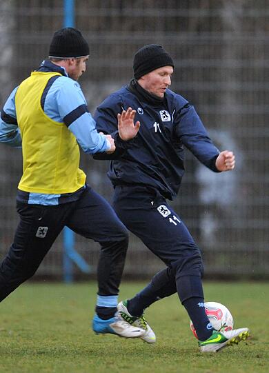Jetzt geht's endlich wieder sportlich zur Sache: Der TSV 1860 startet in die Vorbereitung für die Rückrunde. Die Bilder vom Trainingsauftakt an der Grünwalder