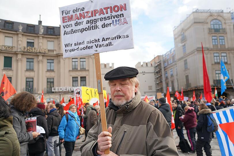 Die Bilder zur Demonstration gegen die Sicherheitskonferenz in München...
