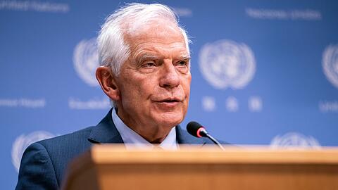 Der EU-Außenbeauftragte Josep Borrell spricht während einer Pressekonferenz im Hauptquartier der Vereinten Nationen.