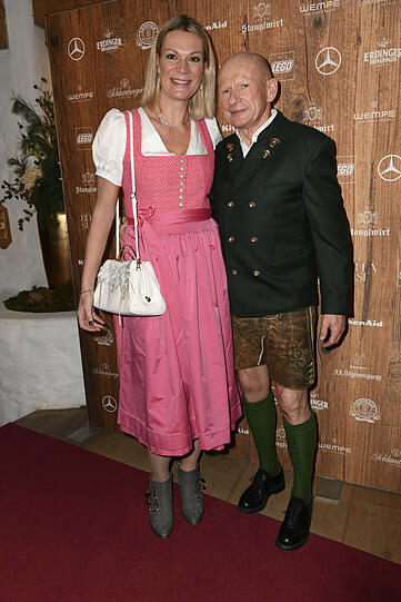 Maria Höfl-Riesch und Partner Johann Schrempf. Maria Höfl-Riesch und Partner Johann Schrempf.