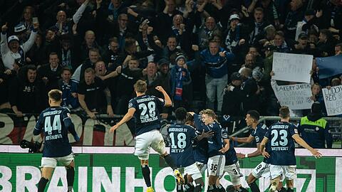 Der Hamburger SV siegte bei Hannover 96 mit 2:1.