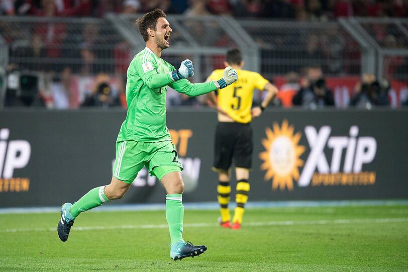 Der Held des Abends: Bayern-Keeper Sven Ulreich.