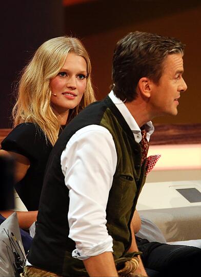 "Wetten, dass..?" mit Conchita Wurst, Andreas Gabalier, Toni Garrn, Hugh Grant und Markus Lanz
