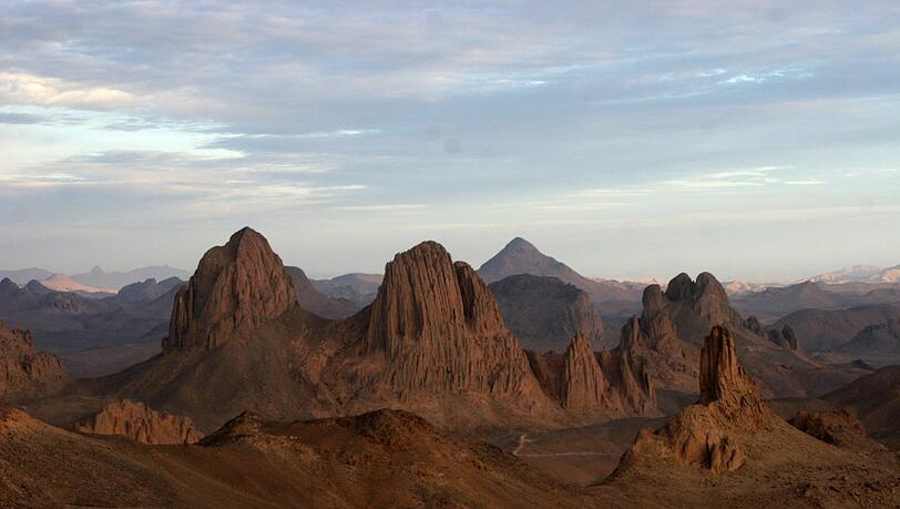 Das AssekremHochplateau in Algerien