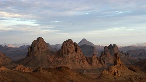 Das AssekremHochplateau in Algerien