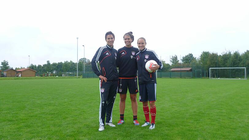 Bayerns US-Girls Niki Cross, Sarah Hagen und Gina Lewandowski (v.l.). Foto: Thieringer