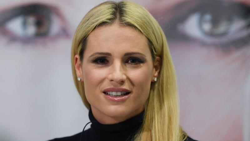 Für Michelle Hunziker, schweizerisch-italienische Moderatorin, ist Familie das Wichtigste im Leben. Für Michelle Hunziker, schweizerisch-italienische Moderatorin, ist Familie das Wichtigste im Leben.