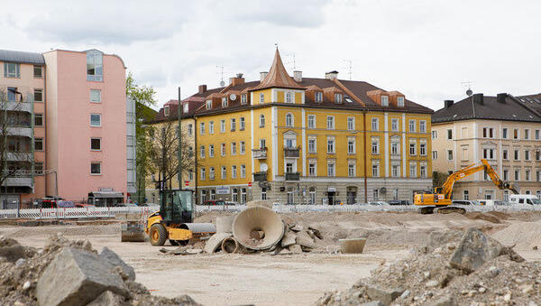 Leere und Weite: nach dem Abriss. Leere und Weite: nach dem Abriss.
