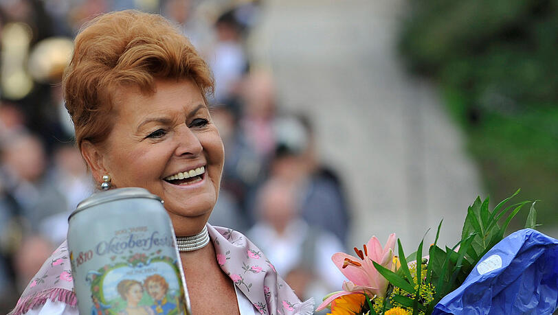 Im Streit um den Bierpreis kritisiert die frühere Wiesn-Chefin Gabriele Weishäupl die Wirte – und stärkt Josef Schmid den Rücken. Im Streit um den Bierpreis kritisiert die frühere Wiesn-Chefin Gabriele Weishäupl die Wirte – und stärkt Josef Schmid den Rücken.