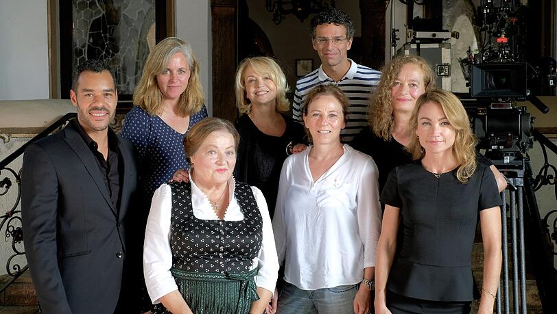 "Bier Royal": Michael Klammer (Dan Dawson), Christiane Balthasar (Regie), Marianne Sägebrecht (Rosa Seidl), Gisela Schneeberger (Gisela Hofstetter), Heike Voßler (Produzentin), Emre Erkem (Kamera), Carolin Otto (Autorin), Lisa Maria Potthoff (Vicky Dawson)