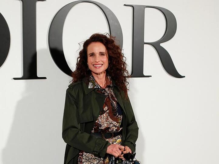 Schauspielerin Andie MacDowell bei Dior in Paris.